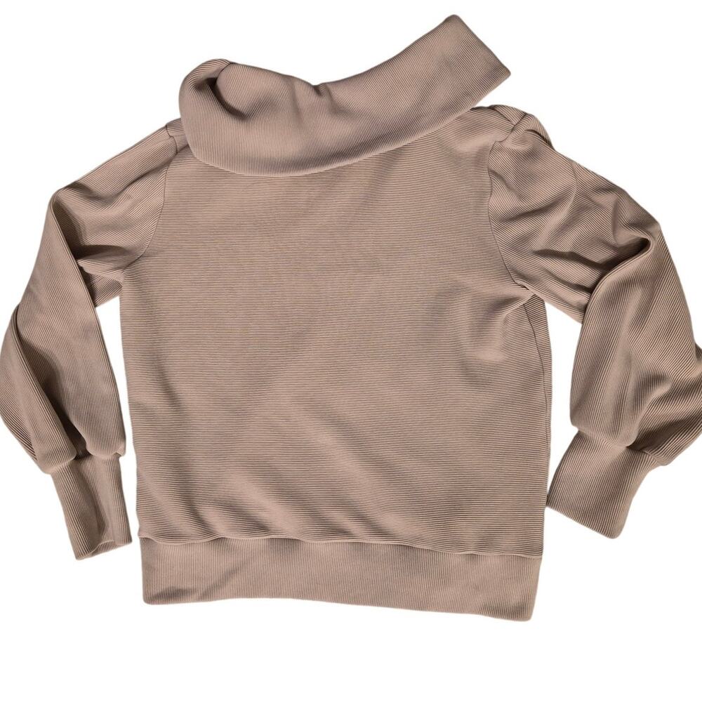 Varley Vine Half Zip Jacket in Mushroom Pink - Picture 7 of 9